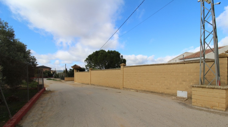 Málaga - Villanueva del Trabuco - 6000m2
