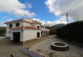 Masía con terreno en venta en Villanueva del Trabuco ref: TR182224 foto