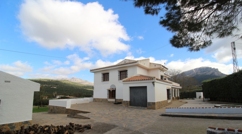 Málaga - Villanueva del Trabuco - 6000m2