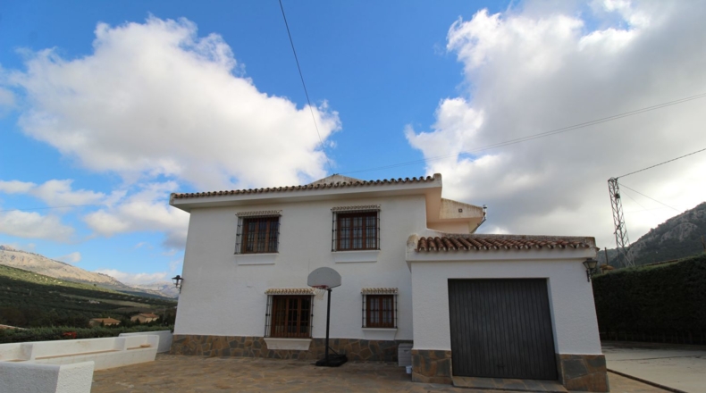 Málaga - Villanueva del Trabuco - 6000m2