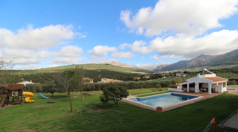 Málaga - Villanueva del Trabuco - 6000m2