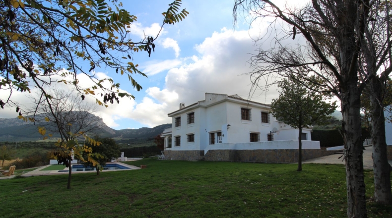 Málaga - Villanueva del Trabuco - 6000m2