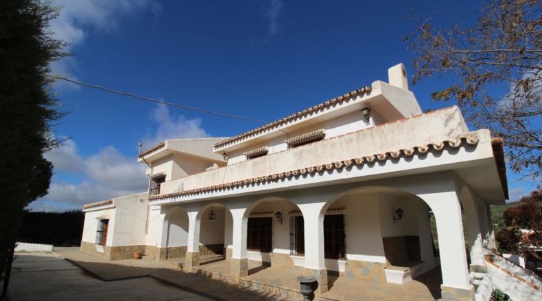 Málaga - Villanueva del Trabuco - 6000m2