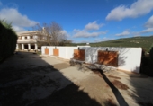 Masía con terreno en venta en Villanueva del Trabuco ref: TR182224 foto