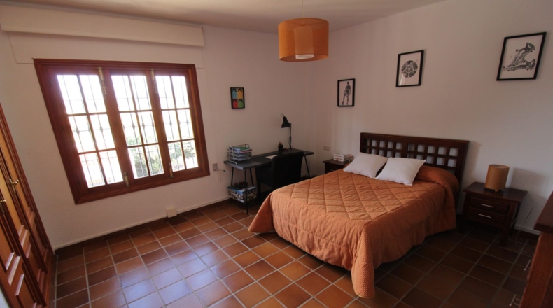 Málaga - Villanueva del Trabuco - 6000m2
