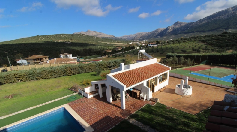 Málaga - Villanueva del Trabuco - 6000m2