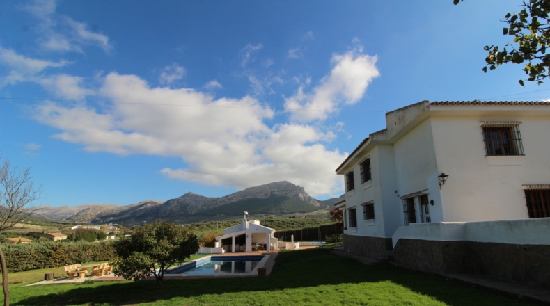 Málaga - Villanueva del Trabuco - 6000m2