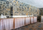 Отдельно стоящий дом с участком на продажу в городе Castellar del Vallès. Фото