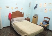 Дом с участком на продажу в городе Cazorla. Фото