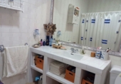 Отдельно стоящий дом с участком на продажу в городе Cazorla. Фото