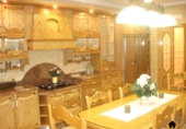 Дом с участком на продажу в городе Huesa. Фото