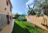 Chalet independiente con terreno en venta en Castellón de la Plana ref: TR181313 foto