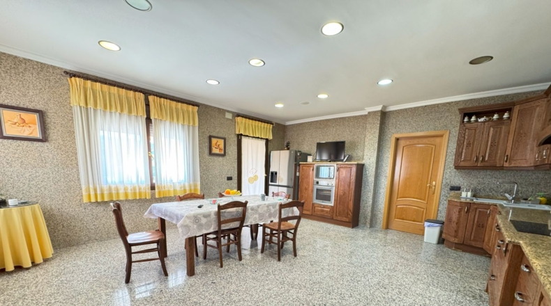 Toledo - Toledo - 3400m2