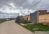 Земля на продажу у города Los Yébenes. Фото