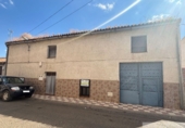 Chalet independiente con terreno en venta en Los Yébenes ref: TR344880 foto
