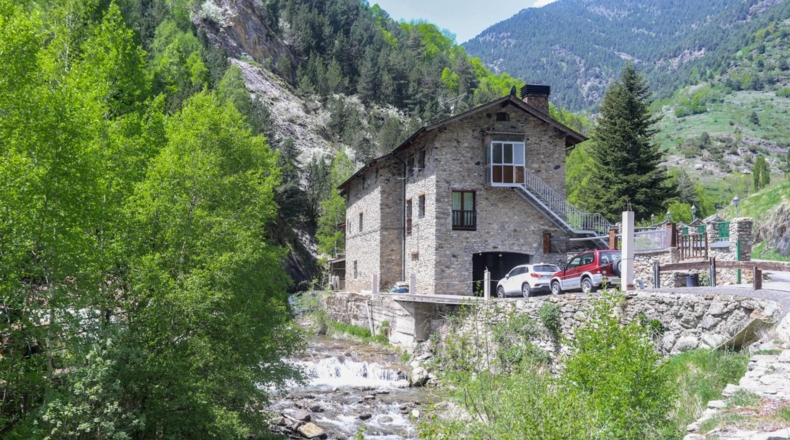 Lerida - Asnurri - 2158m2