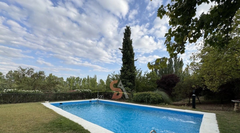 Valladolid - Cubillas de Santa Marta - 15000m2
