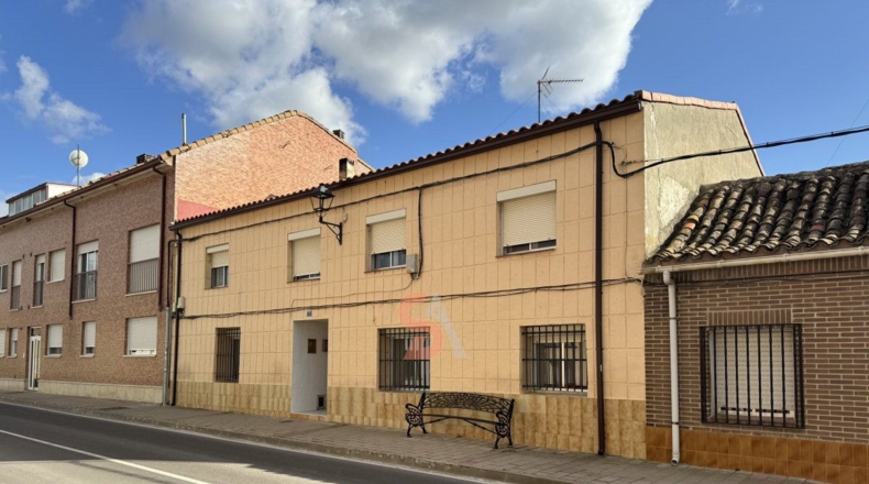 Valladolid - Renedo de Esgueva - 520m2