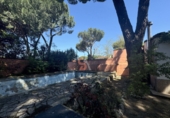 Chalet independiente con terreno en venta en Valladolid ref: TR232908 foto