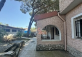 Chalet independiente con terreno en venta en Valladolid ref: TR232908 foto