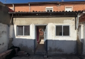 Дом с участком на продажу в городе Вальядолид. Фото