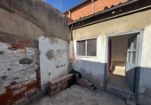 Дом с участком на продажу в городе Вальядолид. Фото