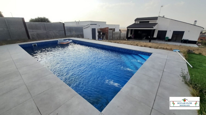 Salamanca - Carrascal de Barregas - 882m2