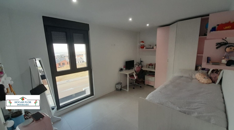 Salamanca - Carrascal de Barregas - 882m2