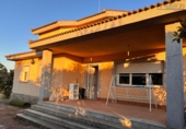 Xalet independent amb terreny en venda a la España, Calvarrasa de Arriba, ref.: TR336947 foto