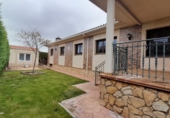 Chalet independiente con terreno en venta en San Cristóbal de la Cuesta ref: TR372903 foto
