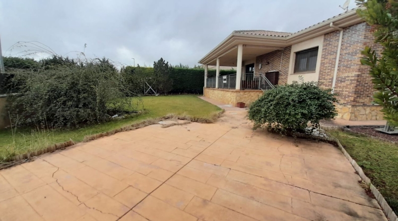 Salamanca - San Cristóbal de la Cuesta - 900m2