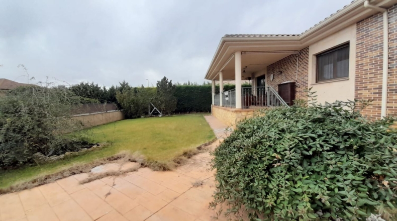 Salamanca - San Cristóbal de la Cuesta - 900m2