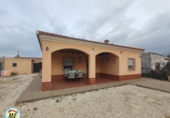 Xalet independent amb terreny en venda a La Puebla de Cazalla ref.: TR103738 foto