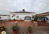 Xalet independent amb terreny en venda a La Puebla de Cazalla ref.: TR184131 foto