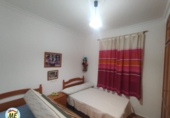 Отдельно стоящий дом с участком на продажу в городе La Puebla de Cazalla. Фото