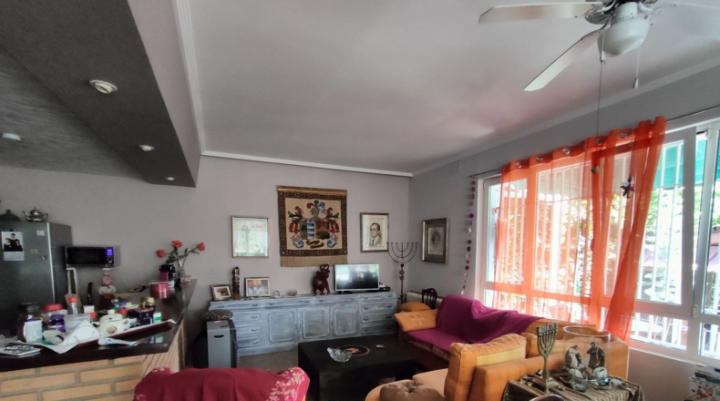 Ciudad Real - Valdepeñas - 10000m2
