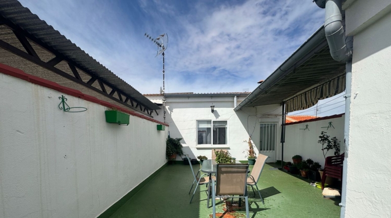 Ciudad Real - Valdepeñas - 159m2
