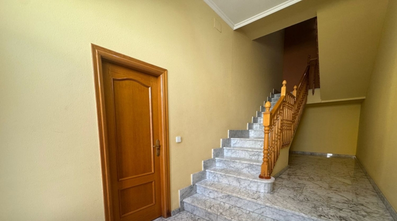 Ciudad Real - Valdepeñas - 159m2