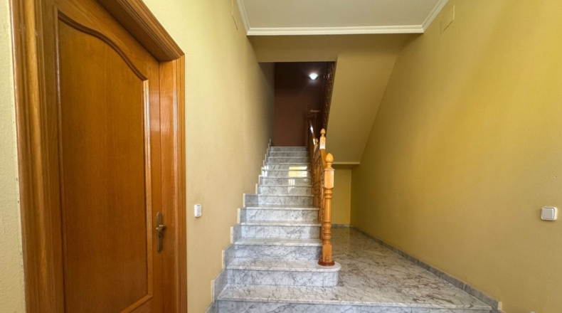 Ciudad Real - Valdepeñas - 159m2