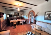 Casa de camp amb terreny en venda a Valdepeñas ref.: TR15760 foto