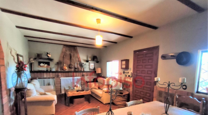 Ciudad Real - Valdepeñas - 9500m2