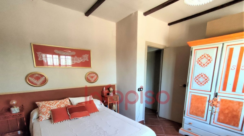 Ciudad Real - Valdepeñas - 9500m2