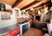 Casa de camp amb terreny en venda a Valdepeñas ref.: TR15760 foto