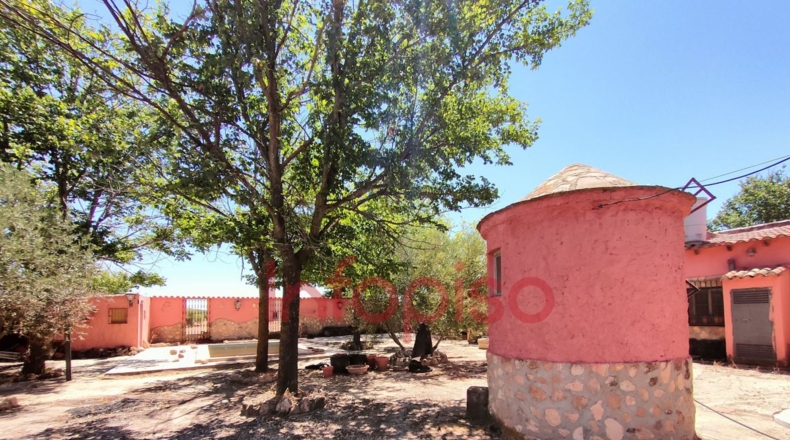Ciudad Real - Valdepeñas - 9500m2