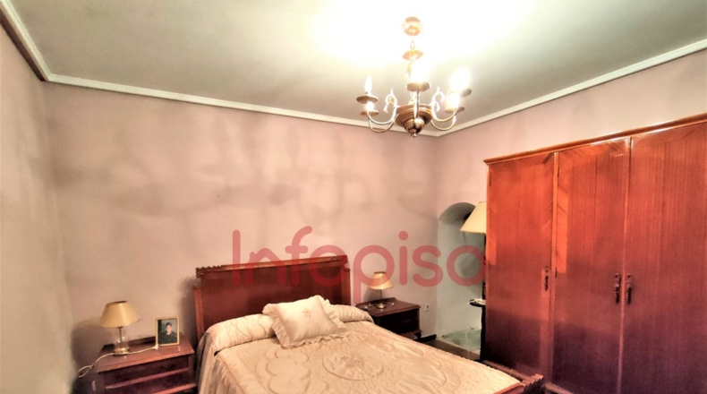 Ciudad Real - Valdepeñas - 250m2