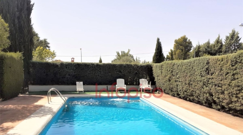 Ciudad Real - Valdepeñas - 1215m2