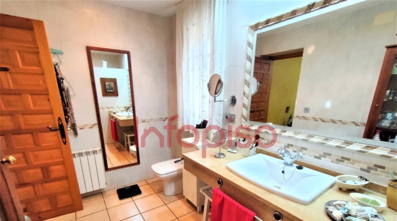 Ciudad Real - Valdepeñas - 1215m2