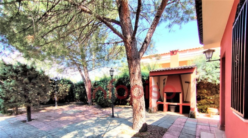 Ciudad Real - Valdepeñas - 1215m2
