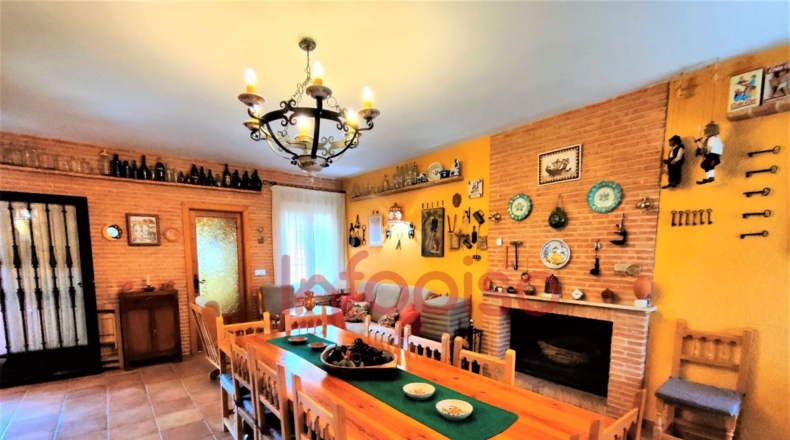 Ciudad Real - Valdepeñas - 1215m2