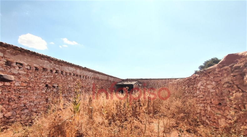 Ciudad Real - Valdepeñas - 13914m2